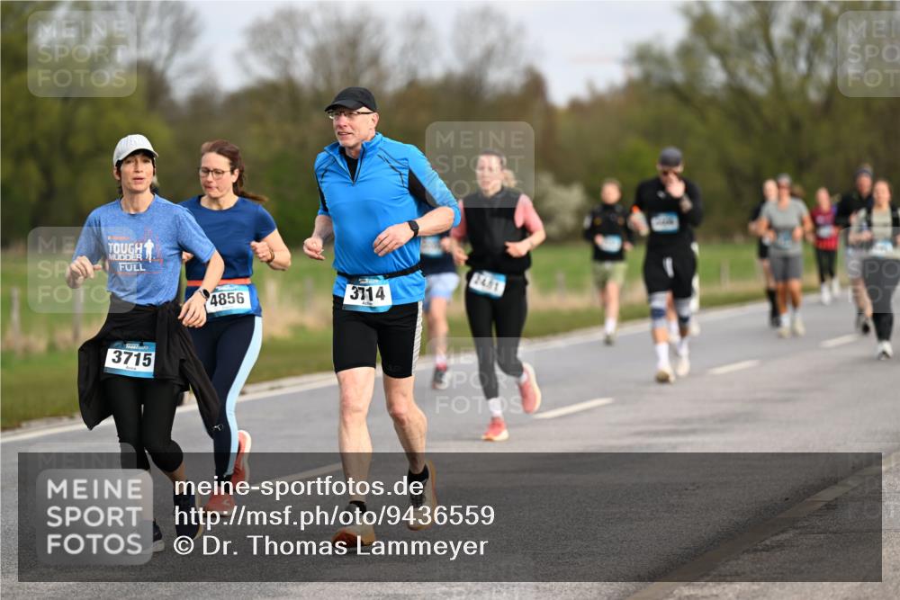 12.04.2026 - 45. Internationalen Wilhelmsburger Insellauf Dr. Thomas Lammeyer http://msf.ph/oto/9436559 12.04.2026 09:28:08 Laufen 3715, 2481, 3714, 4856 meine-sportfotos.de