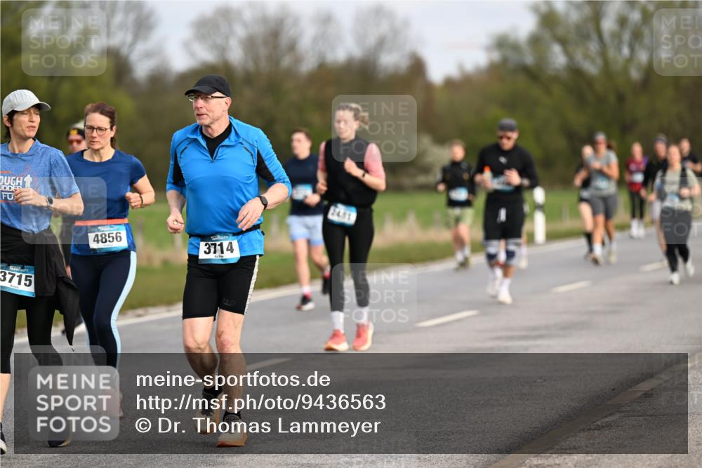 12.04.2026 - 45. Internationalen Wilhelmsburger Insellauf Dr. Thomas Lammeyer http://msf.ph/oto/9436563 12.04.2026 09:28:09 Laufen 3715, 4856, 3714, 1481 meine-sportfotos.de