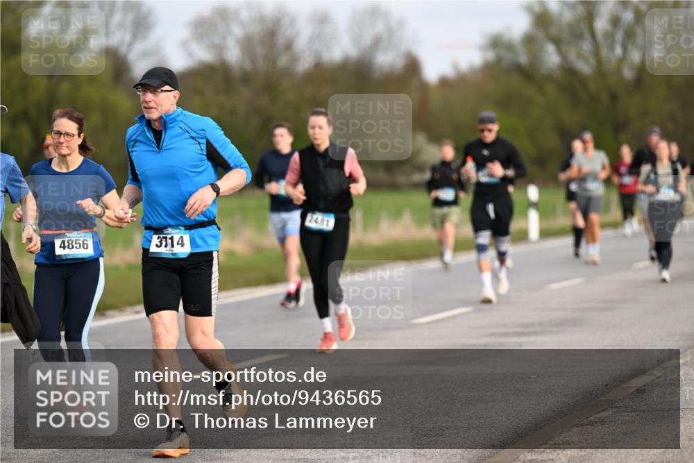 12.04.2026 - 45. Internationalen Wilhelmsburger Insellauf Dr. Thomas Lammeyer http://msf.ph/oto/9436565 12.04.2026 09:28:09 Laufen 4856, 3714, 2481 meine-sportfotos.de