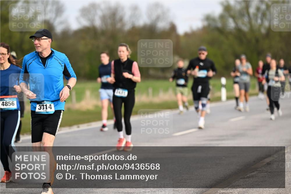 12.04.2026 - 45. Internationalen Wilhelmsburger Insellauf Dr. Thomas Lammeyer http://msf.ph/oto/9436568 12.04.2026 09:28:09 Laufen 4856, 3714, 7411 meine-sportfotos.de