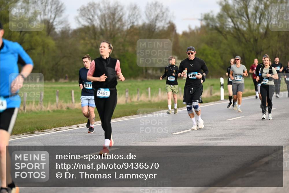 12.04.2026 - 45. Internationalen Wilhelmsburger Insellauf Dr. Thomas Lammeyer http://msf.ph/oto/9436570 12.04.2026 09:28:10 Laufen 2237, 2481, 4406, 3298, 2739, 2165 meine-sportfotos.de