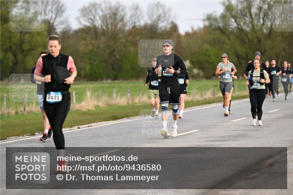 12.04.2026 - 45. Internationalen Wilhelmsburger Insellauf Dr. Thomas Lammeyer http://msf.ph/oto/9436580 12.04.2026 09:28:11 Laufen 2481, 3298, 446, 297, 2739, 2165 meine-sportfotos.de