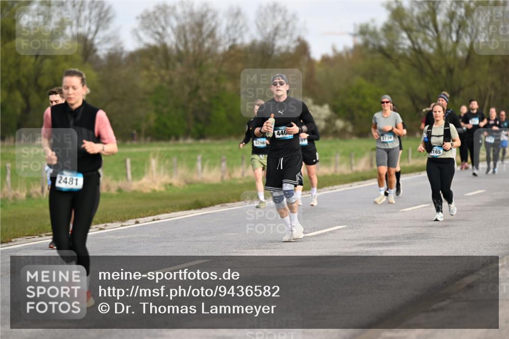 12.04.2026 - 45. Internationalen Wilhelmsburger Insellauf Dr. Thomas Lammeyer http://msf.ph/oto/9436582 12.04.2026 09:28:11 Laufen 2481, 1298, 440, 97, 2739, 2165 meine-sportfotos.de
