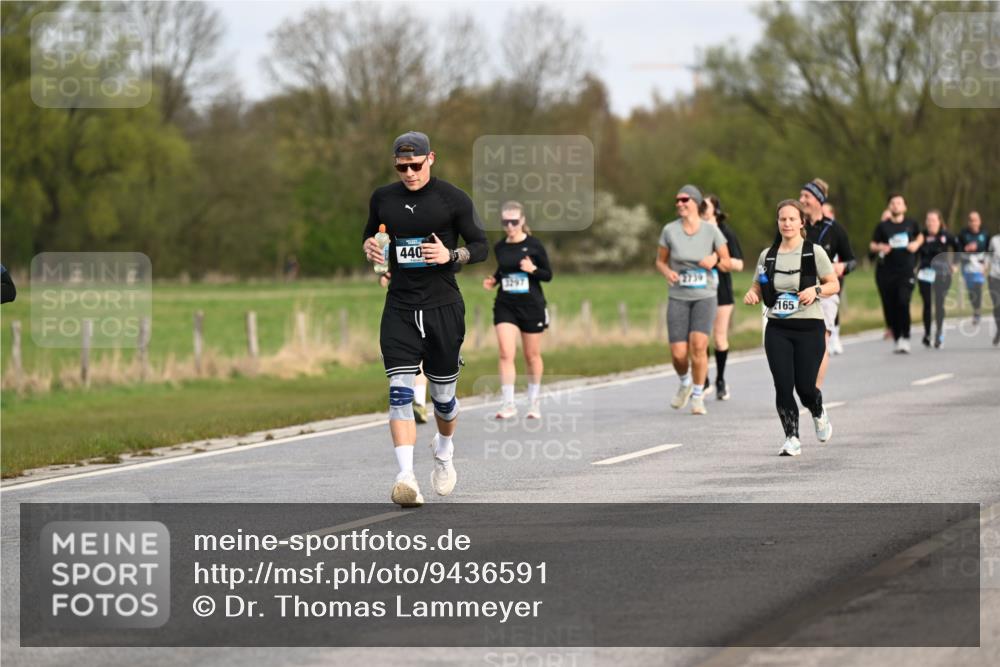 12.04.2026 - 45. Internationalen Wilhelmsburger Insellauf Dr. Thomas Lammeyer http://msf.ph/oto/9436591 12.04.2026 09:28:13 Laufen 440, 2739, 3297, 165 meine-sportfotos.de