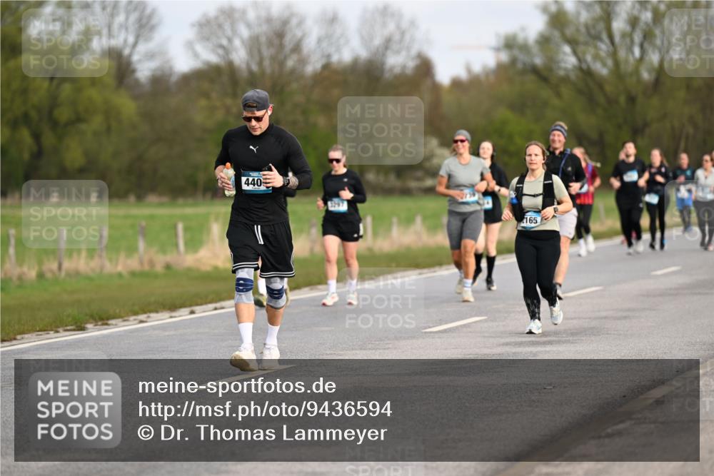 12.04.2026 - 45. Internationalen Wilhelmsburger Insellauf Dr. Thomas Lammeyer http://msf.ph/oto/9436594 12.04.2026 09:28:13 Laufen 440, 32, 97, 165 meine-sportfotos.de