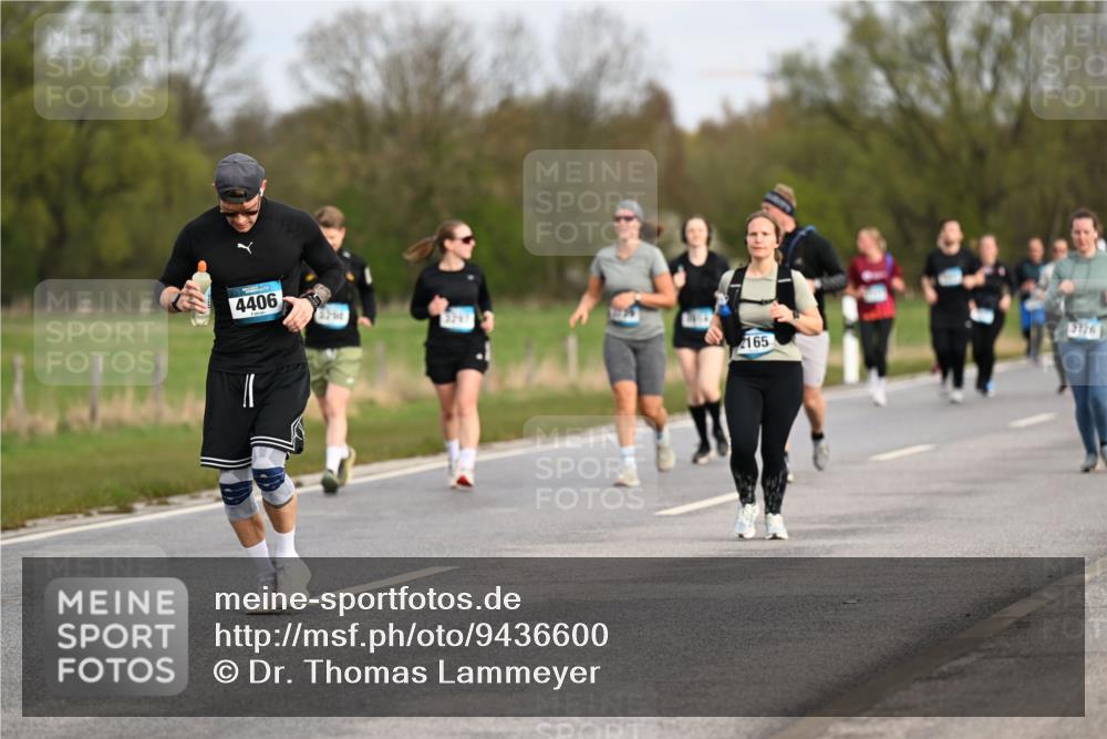 12.04.2026 - 45. Internationalen Wilhelmsburger Insellauf Dr. Thomas Lammeyer http://msf.ph/oto/9436600 12.04.2026 09:28:15 Laufen 4406, 3367, 2726, 2165 meine-sportfotos.de