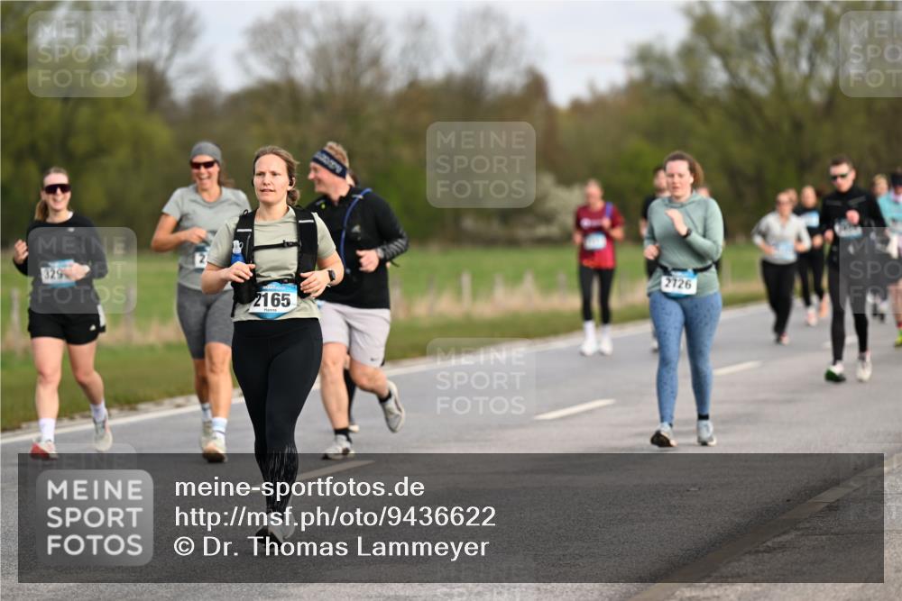 12.04.2026 - 45. Internationalen Wilhelmsburger Insellauf Dr. Thomas Lammeyer http://msf.ph/oto/9436622 12.04.2026 09:28:18 Laufen 329, 2165, 2726 meine-sportfotos.de