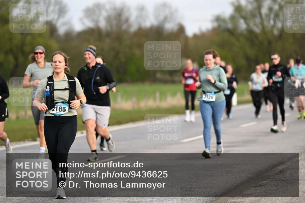 12.04.2026 - 45. Internationalen Wilhelmsburger Insellauf Dr. Thomas Lammeyer http://msf.ph/oto/9436625 12.04.2026 09:28:19 Laufen 2165, 2126 meine-sportfotos.de