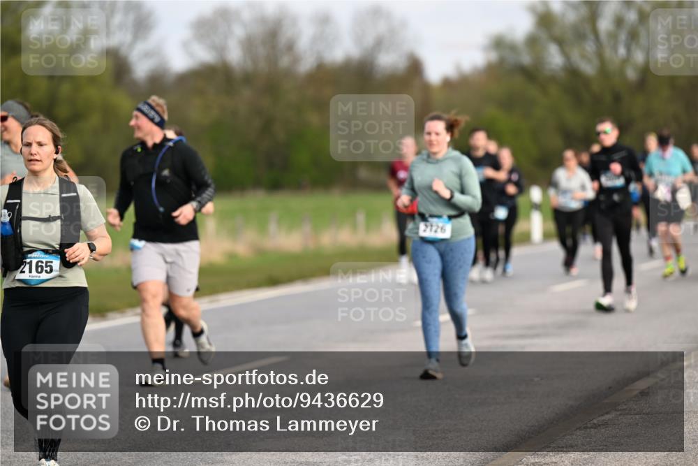 12.04.2026 - 45. Internationalen Wilhelmsburger Insellauf Dr. Thomas Lammeyer http://msf.ph/oto/9436629 12.04.2026 09:28:20 Laufen 2165, 2126 meine-sportfotos.de