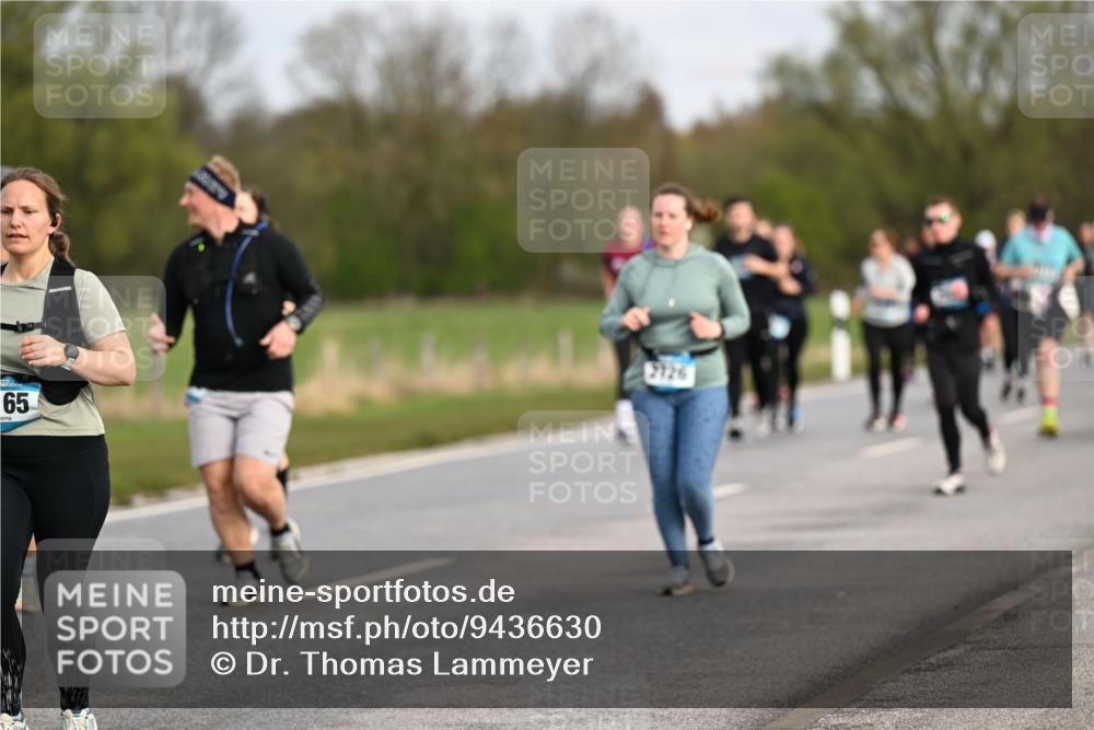 12.04.2026 - 45. Internationalen Wilhelmsburger Insellauf Dr. Thomas Lammeyer http://msf.ph/oto/9436630 12.04.2026 09:28:20 Laufen 65, 9712 meine-sportfotos.de