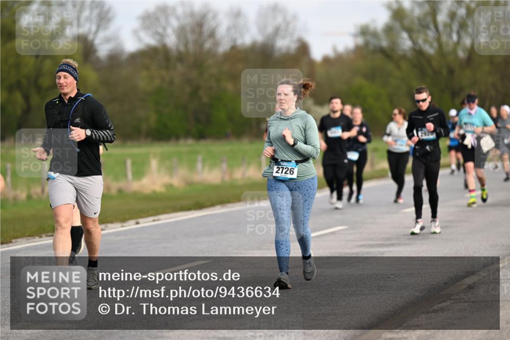 12.04.2026 - 45. Internationalen Wilhelmsburger Insellauf Dr. Thomas Lammeyer http://msf.ph/oto/9436634 12.04.2026 09:28:21 Laufen 2726 meine-sportfotos.de