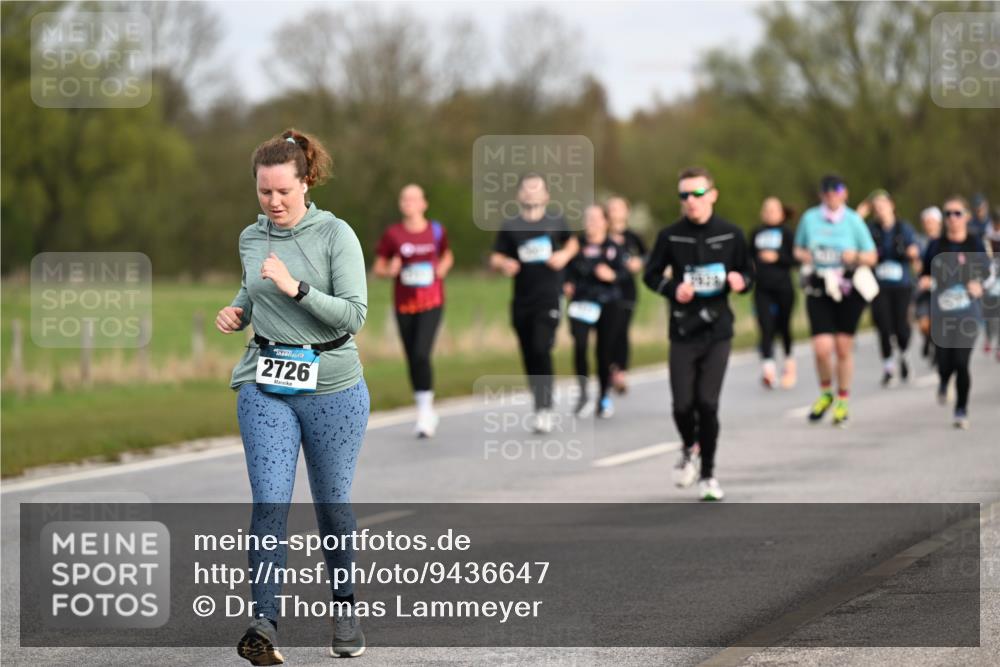 12.04.2026 - 45. Internationalen Wilhelmsburger Insellauf Dr. Thomas Lammeyer http://msf.ph/oto/9436647 12.04.2026 09:28:23 Laufen 2726 meine-sportfotos.de