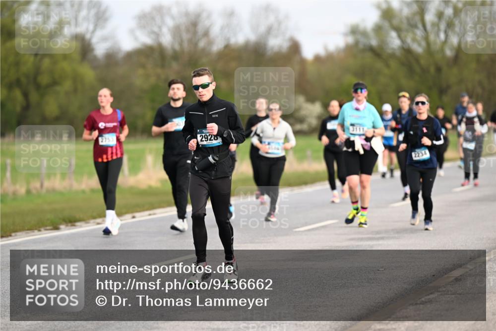 12.04.2026 - 45. Internationalen Wilhelmsburger Insellauf Dr. Thomas Lammeyer http://msf.ph/oto/9436662 12.04.2026 09:28:25 Laufen 2753, 2928, 2234 meine-sportfotos.de