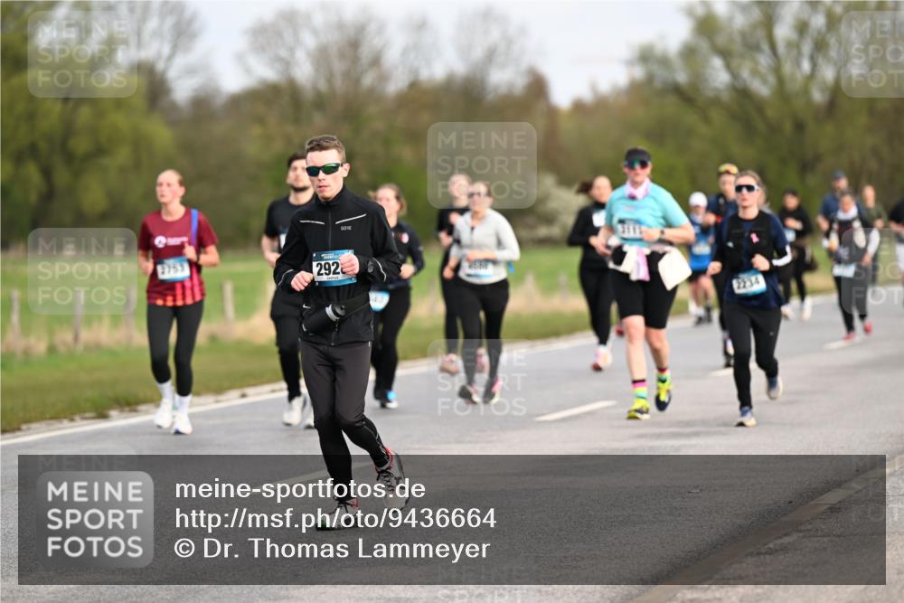 12.04.2026 - 45. Internationalen Wilhelmsburger Insellauf Dr. Thomas Lammeyer http://msf.ph/oto/9436664 12.04.2026 09:28:25 Laufen 2753, 292, 2234 meine-sportfotos.de