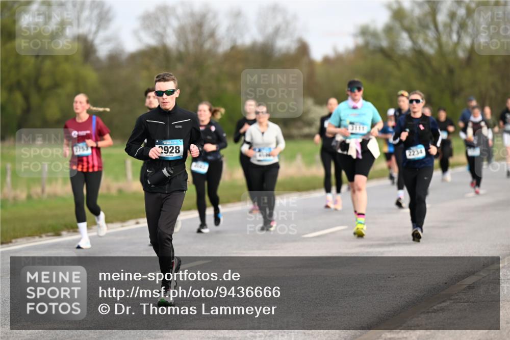 12.04.2026 - 45. Internationalen Wilhelmsburger Insellauf Dr. Thomas Lammeyer http://msf.ph/oto/9436666 12.04.2026 09:28:26 Laufen 2928, 2045, 2234 meine-sportfotos.de