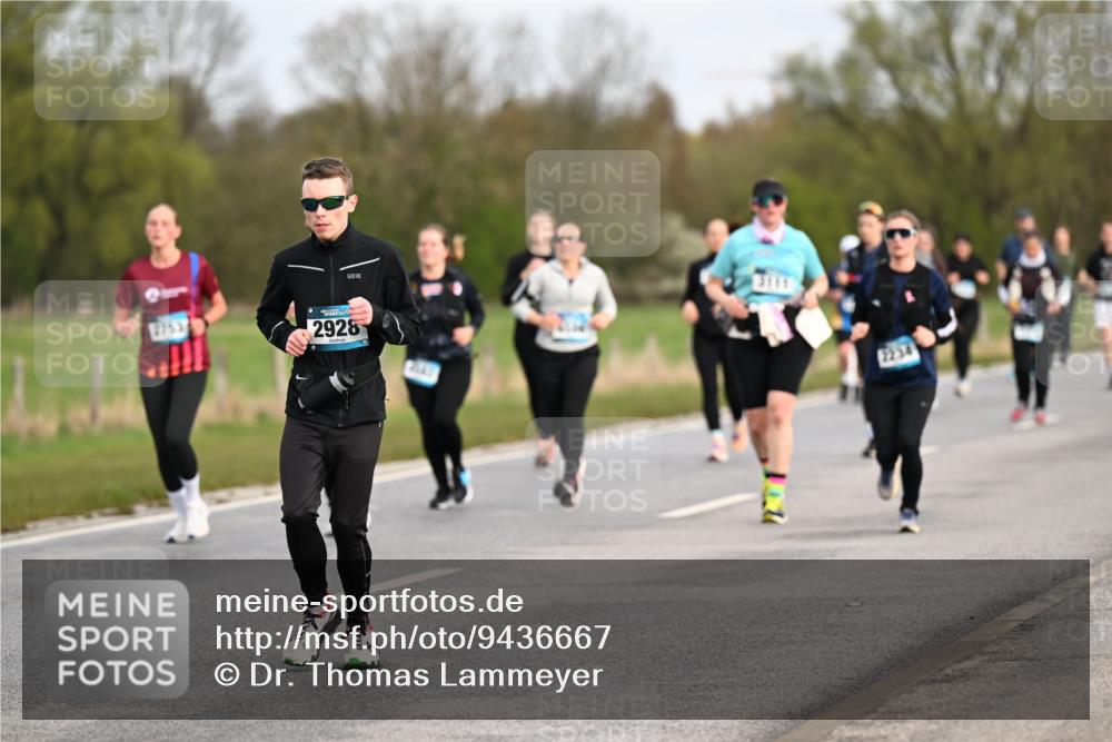 12.04.2026 - 45. Internationalen Wilhelmsburger Insellauf Dr. Thomas Lammeyer http://msf.ph/oto/9436667 12.04.2026 09:28:26 Laufen 2928, 2549 meine-sportfotos.de
