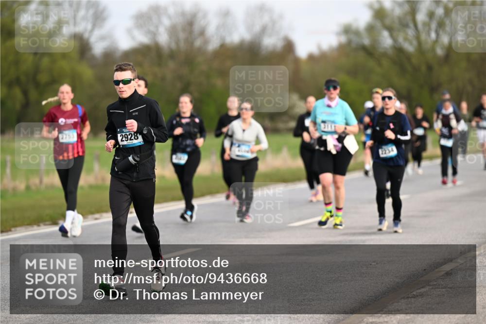 12.04.2026 - 45. Internationalen Wilhelmsburger Insellauf Dr. Thomas Lammeyer http://msf.ph/oto/9436668 12.04.2026 09:28:26 Laufen 2753, 2928, 2234 meine-sportfotos.de