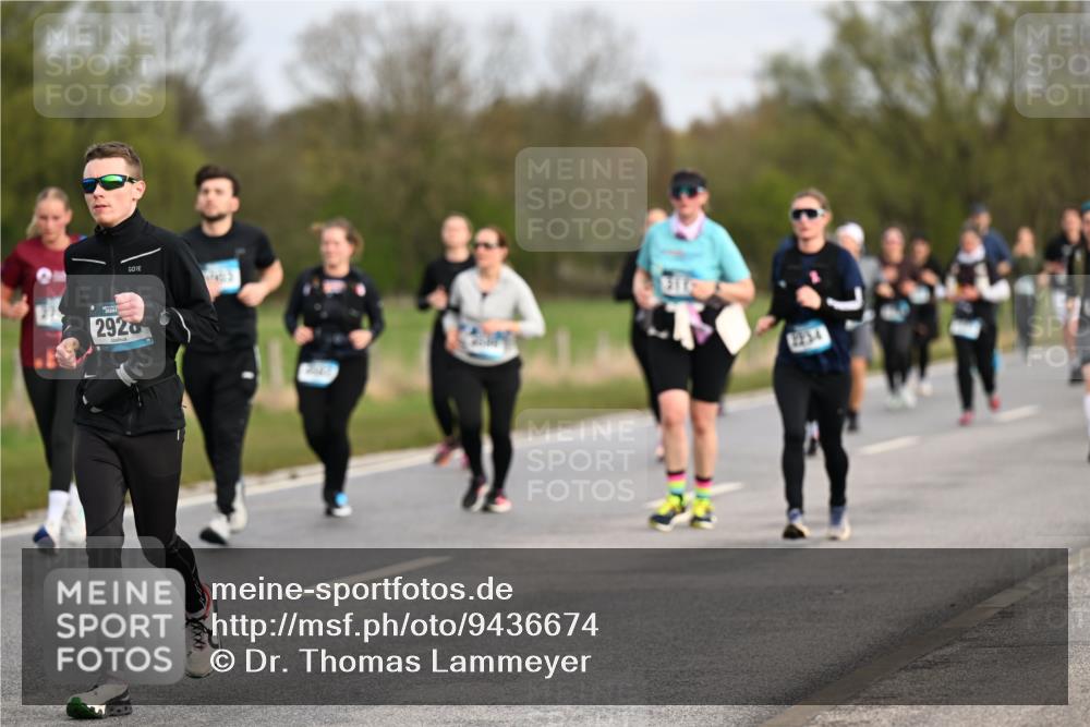 12.04.2026 - 45. Internationalen Wilhelmsburger Insellauf Dr. Thomas Lammeyer http://msf.ph/oto/9436674 12.04.2026 09:28:27 Laufen 2928 meine-sportfotos.de