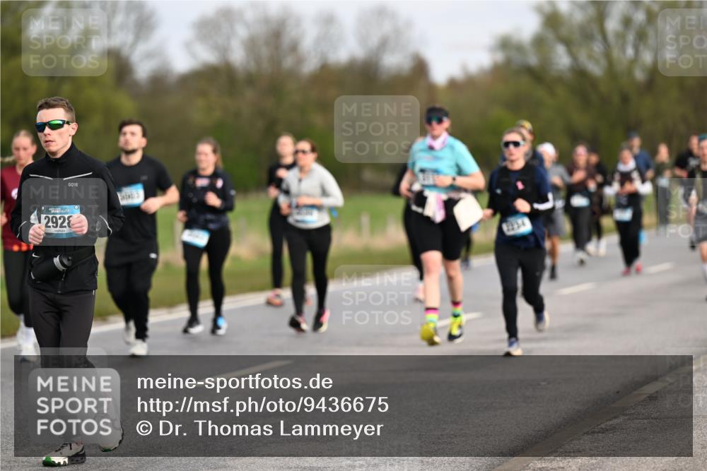 12.04.2026 - 45. Internationalen Wilhelmsburger Insellauf Dr. Thomas Lammeyer http://msf.ph/oto/9436675 12.04.2026 09:28:27 Laufen 2928 meine-sportfotos.de