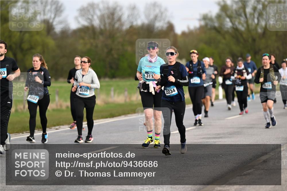12.04.2026 - 45. Internationalen Wilhelmsburger Insellauf Dr. Thomas Lammeyer http://msf.ph/oto/9436686 12.04.2026 09:28:28 Laufen 03, 4582, 4586, 311, 2234, 2452, 2528 meine-sportfotos.de