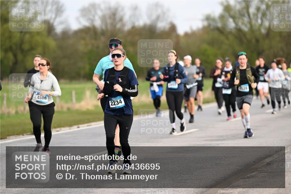 12.04.2026 - 45. Internationalen Wilhelmsburger Insellauf Dr. Thomas Lammeyer http://msf.ph/oto/9436695 12.04.2026 09:28:30 Laufen 4586, 2234, 2528 meine-sportfotos.de