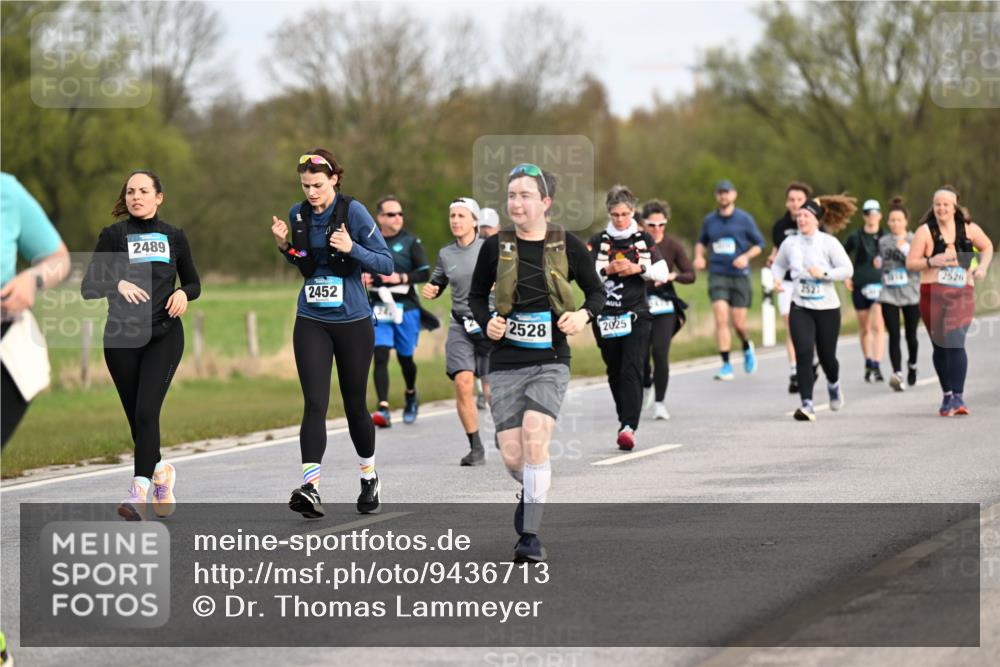 12.04.2026 - 45. Internationalen Wilhelmsburger Insellauf Dr. Thomas Lammeyer http://msf.ph/oto/9436713 12.04.2026 09:28:33 Laufen 2489, 2452, 2528, 2025, 2521, 2526 meine-sportfotos.de