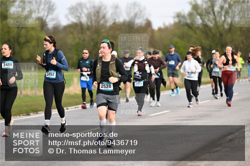 12.04.2026 - 45. Internationalen Wilhelmsburger Insellauf Dr. Thomas Lammeyer http://msf.ph/oto/9436719 12.04.2026 09:28:33 Laufen 2489, 2452, 2528, 2025, 2526 meine-sportfotos.de