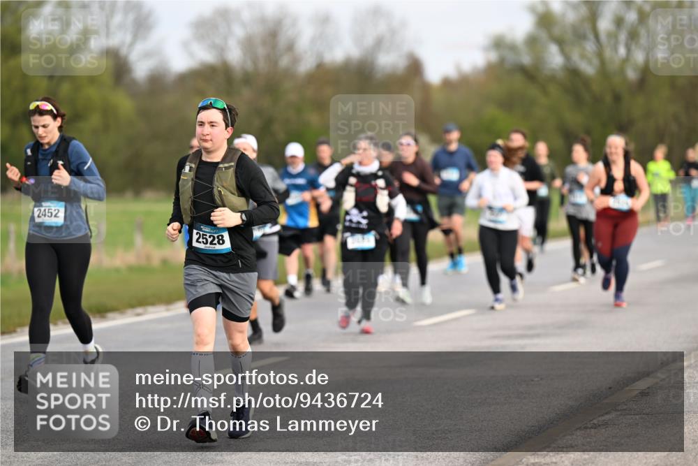 12.04.2026 - 45. Internationalen Wilhelmsburger Insellauf Dr. Thomas Lammeyer http://msf.ph/oto/9436724 12.04.2026 09:28:34 Laufen 2452, 2528 meine-sportfotos.de