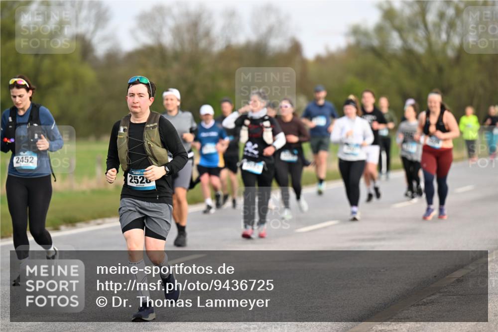 12.04.2026 - 45. Internationalen Wilhelmsburger Insellauf Dr. Thomas Lammeyer http://msf.ph/oto/9436725 12.04.2026 09:28:34 Laufen 2452, 2528 meine-sportfotos.de