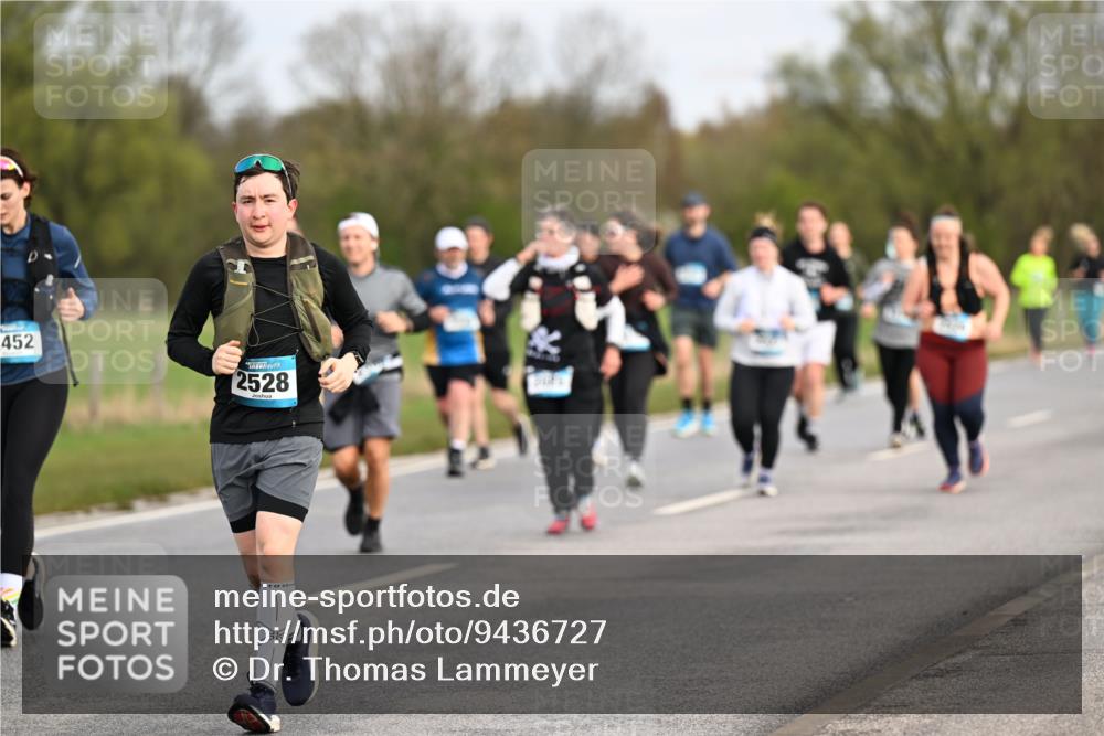 12.04.2026 - 45. Internationalen Wilhelmsburger Insellauf Dr. Thomas Lammeyer http://msf.ph/oto/9436727 12.04.2026 09:28:35 Laufen 452, 2528 meine-sportfotos.de