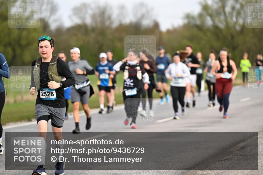 12.04.2026 - 45. Internationalen Wilhelmsburger Insellauf Dr. Thomas Lammeyer http://msf.ph/oto/9436729 12.04.2026 09:28:35 Laufen 2528 meine-sportfotos.de