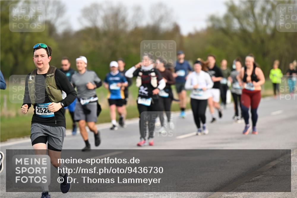 12.04.2026 - 45. Internationalen Wilhelmsburger Insellauf Dr. Thomas Lammeyer http://msf.ph/oto/9436730 12.04.2026 09:28:35 Laufen 252 meine-sportfotos.de