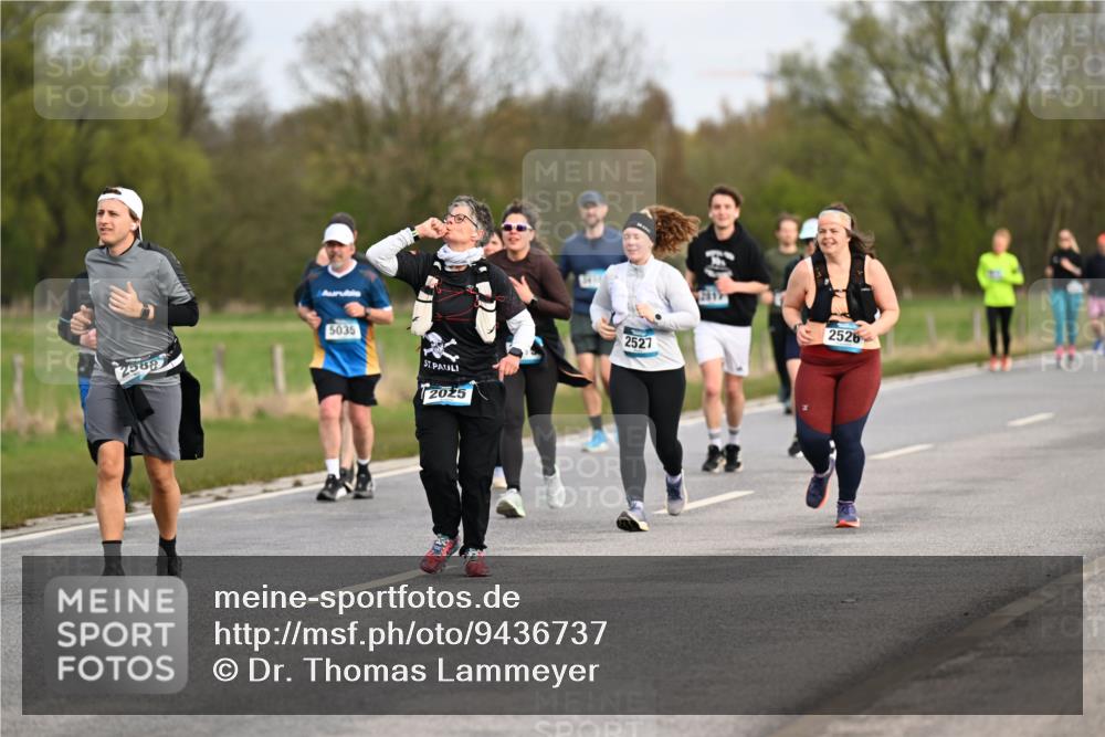 12.04.2026 - 45. Internationalen Wilhelmsburger Insellauf Dr. Thomas Lammeyer http://msf.ph/oto/9436737 12.04.2026 09:28:36 Laufen 2588, 5035, 2025, 2527, 2526 meine-sportfotos.de