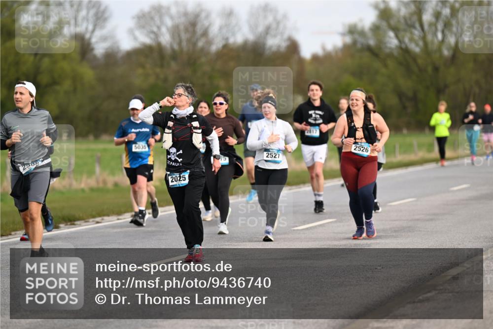 12.04.2026 - 45. Internationalen Wilhelmsburger Insellauf Dr. Thomas Lammeyer http://msf.ph/oto/9436740 12.04.2026 09:28:37 Laufen 2588, 5035, 2025, 75, 2527, 2817, 2526 meine-sportfotos.de