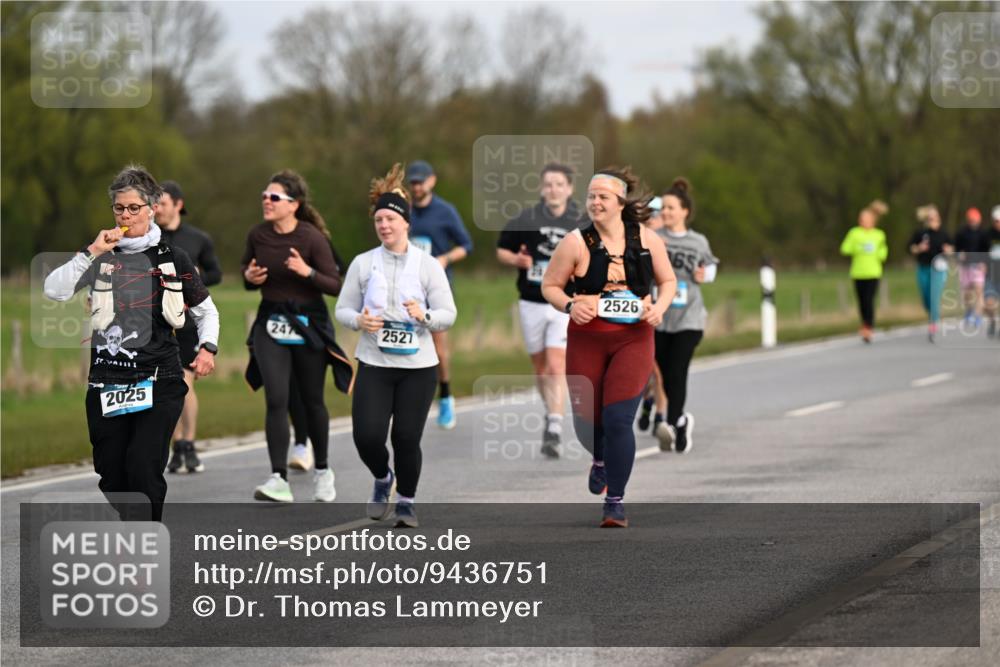 12.04.2026 - 45. Internationalen Wilhelmsburger Insellauf Dr. Thomas Lammeyer http://msf.ph/oto/9436751 12.04.2026 09:28:38 Laufen 2025, 247, 2527, 2526 meine-sportfotos.de