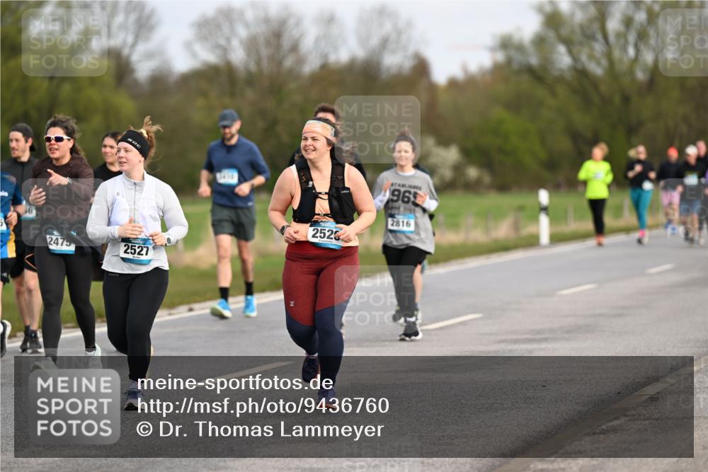 12.04.2026 - 45. Internationalen Wilhelmsburger Insellauf Dr. Thomas Lammeyer http://msf.ph/oto/9436760 12.04.2026 09:28:40 Laufen 2475, 2527, 3758, 2526, 965, 2816 meine-sportfotos.de