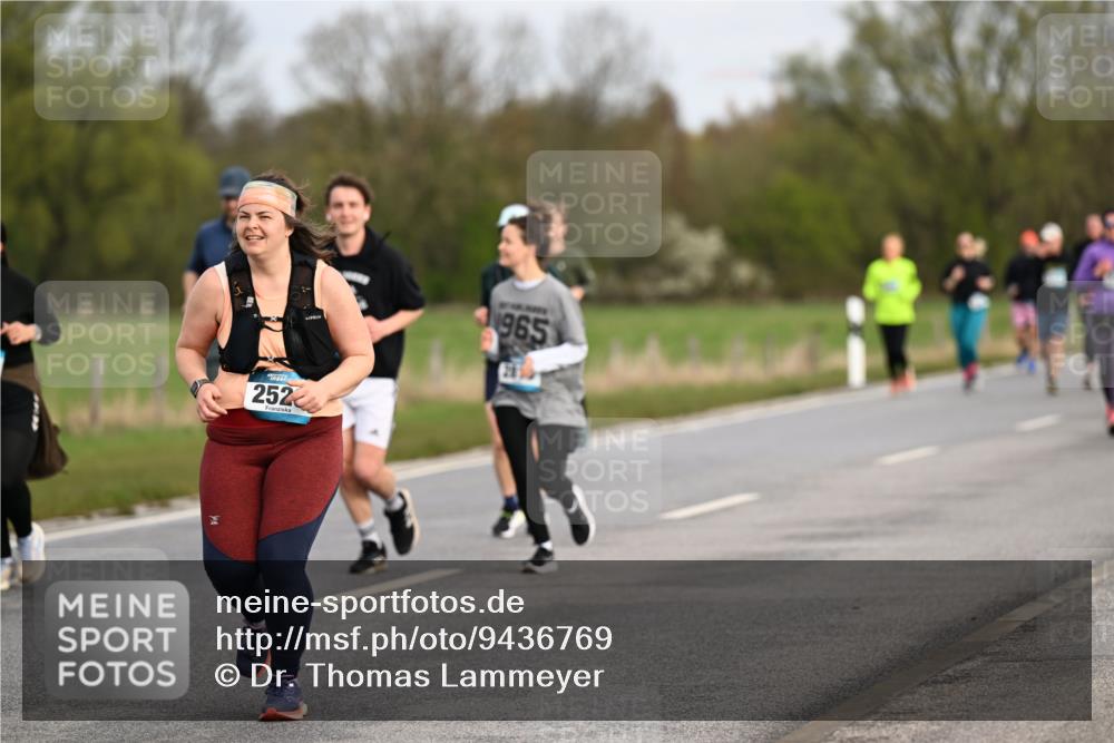 12.04.2026 - 45. Internationalen Wilhelmsburger Insellauf Dr. Thomas Lammeyer http://msf.ph/oto/9436769 12.04.2026 09:28:41 Laufen 252, 965 meine-sportfotos.de