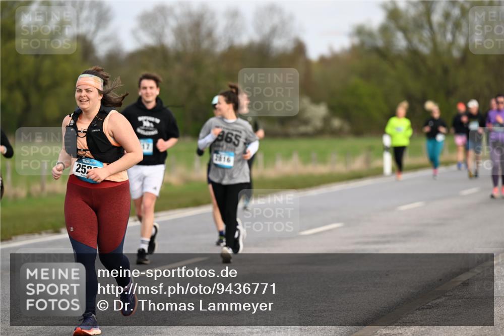 12.04.2026 - 45. Internationalen Wilhelmsburger Insellauf Dr. Thomas Lammeyer http://msf.ph/oto/9436771 12.04.2026 09:28:41 Laufen 252, 365, 2816 meine-sportfotos.de