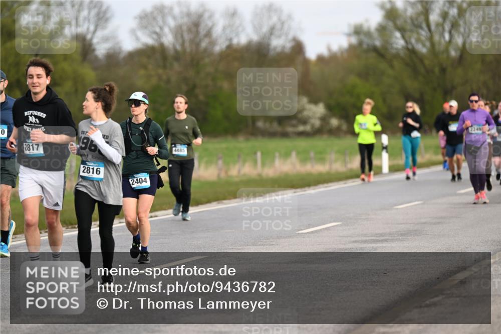 12.04.2026 - 45. Internationalen Wilhelmsburger Insellauf Dr. Thomas Lammeyer http://msf.ph/oto/9436782 12.04.2026 09:28:43 Laufen 0, 2817, 96, 2816, 4485, 2404, 2249 meine-sportfotos.de