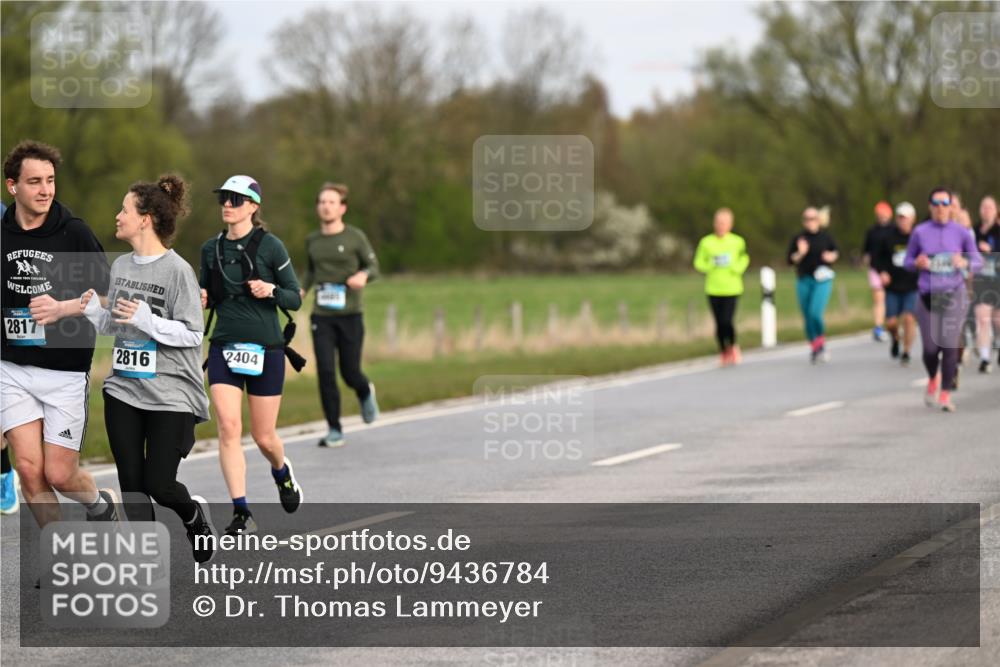 12.04.2026 - 45. Internationalen Wilhelmsburger Insellauf Dr. Thomas Lammeyer http://msf.ph/oto/9436784 12.04.2026 09:28:43 Laufen 2817, 2816, 2404 meine-sportfotos.de