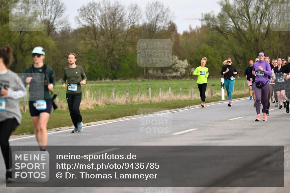 12.04.2026 - 45. Internationalen Wilhelmsburger Insellauf Dr. Thomas Lammeyer http://msf.ph/oto/9436785 12.04.2026 09:28:44 Laufen 4485, 95, 5616, 234, 2245, 3689 meine-sportfotos.de