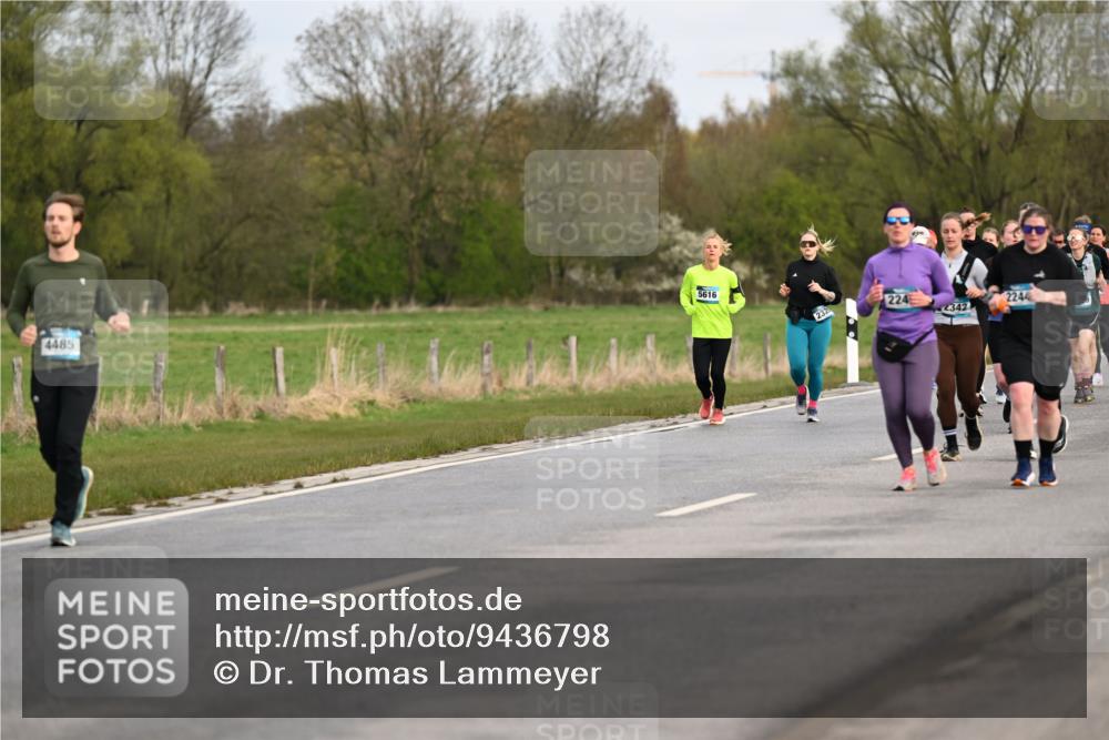 12.04.2026 - 45. Internationalen Wilhelmsburger Insellauf Dr. Thomas Lammeyer http://msf.ph/oto/9436798 12.04.2026 09:28:46 Laufen 4485, 5616, 224, 2244, 2342 meine-sportfotos.de