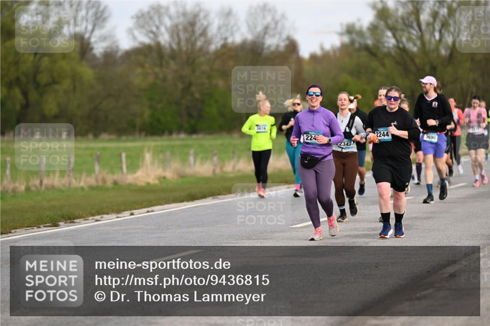 12.04.2026 - 45. Internationalen Wilhelmsburger Insellauf Dr. Thomas Lammeyer http://msf.ph/oto/9436815 12.04.2026 09:28:49 Laufen 224, 2244, 3690, 342 meine-sportfotos.de
