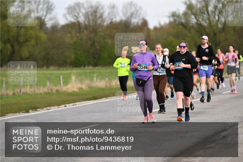 12.04.2026 - 45. Internationalen Wilhelmsburger Insellauf Dr. Thomas Lammeyer http://msf.ph/oto/9436819 12.04.2026 09:28:50 Laufen 2245, 2342, 224, 3690 meine-sportfotos.de