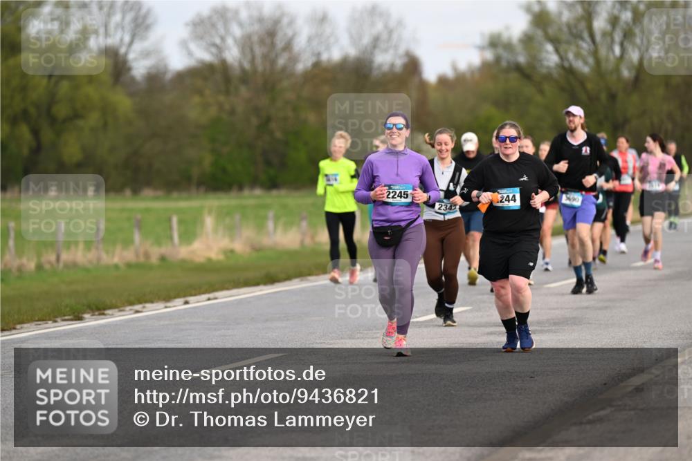 12.04.2026 - 45. Internationalen Wilhelmsburger Insellauf Dr. Thomas Lammeyer http://msf.ph/oto/9436821 12.04.2026 09:28:50 Laufen 2245, 244, 690, 2342 meine-sportfotos.de