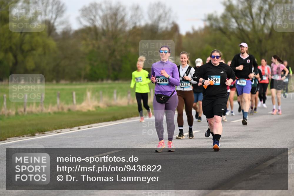 12.04.2026 - 45. Internationalen Wilhelmsburger Insellauf Dr. Thomas Lammeyer http://msf.ph/oto/9436822 12.04.2026 09:28:50 Laufen 2244, 3690, 2245, 2342 meine-sportfotos.de