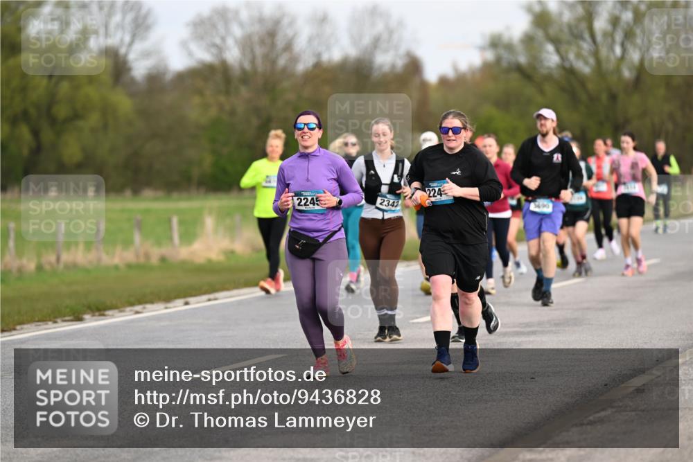 12.04.2026 - 45. Internationalen Wilhelmsburger Insellauf Dr. Thomas Lammeyer http://msf.ph/oto/9436828 12.04.2026 09:28:51 Laufen 224, 2245, 2342, 3690 meine-sportfotos.de