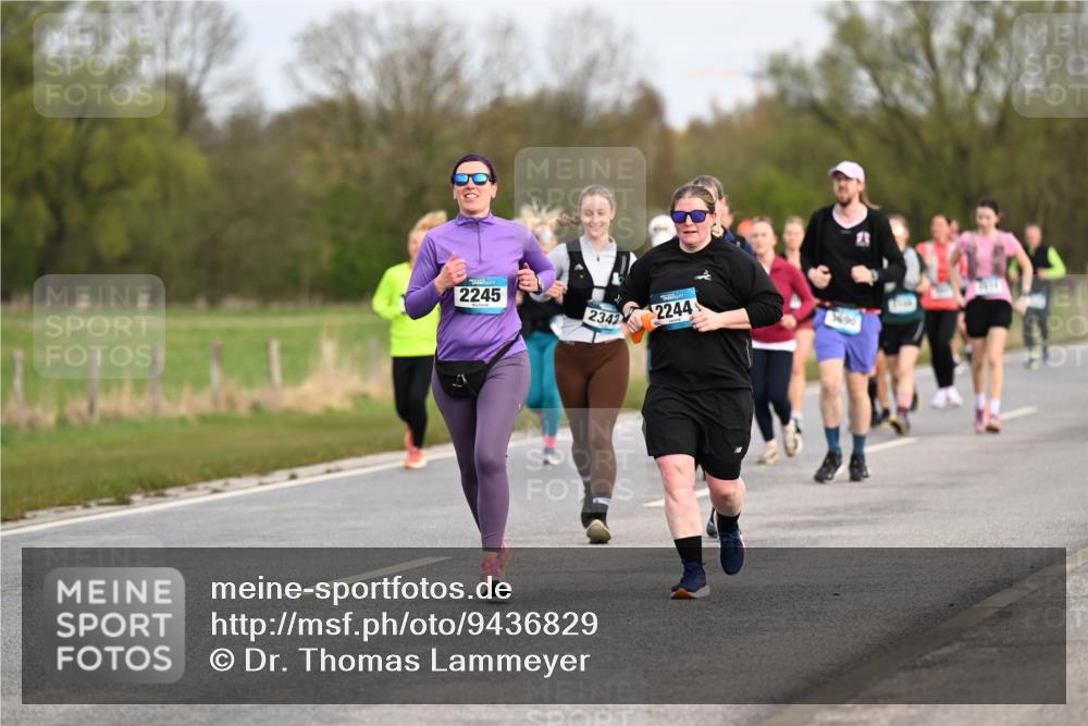 12.04.2026 - 45. Internationalen Wilhelmsburger Insellauf Dr. Thomas Lammeyer http://msf.ph/oto/9436829 12.04.2026 09:28:51 Laufen 2245, 2342, 2244, 3690 meine-sportfotos.de