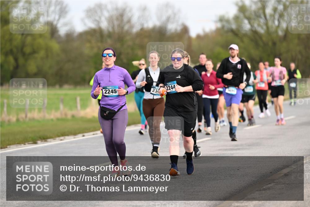 12.04.2026 - 45. Internationalen Wilhelmsburger Insellauf Dr. Thomas Lammeyer http://msf.ph/oto/9436830 12.04.2026 09:28:52 Laufen 2245, 232244 meine-sportfotos.de