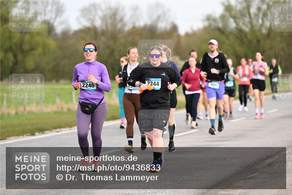 12.04.2026 - 45. Internationalen Wilhelmsburger Insellauf Dr. Thomas Lammeyer http://msf.ph/oto/9436833 12.04.2026 09:28:52 Laufen 2245, 21, 23, 2244 meine-sportfotos.de